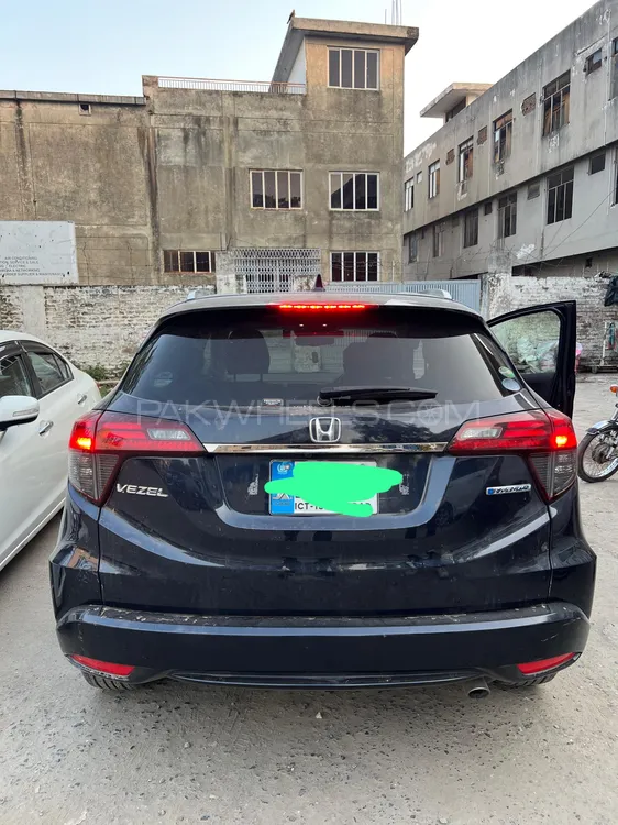 Honda Vezel 2019 for Sale in Islamabad Honda Vezel 2019 for Sale in Islamabad Image-1