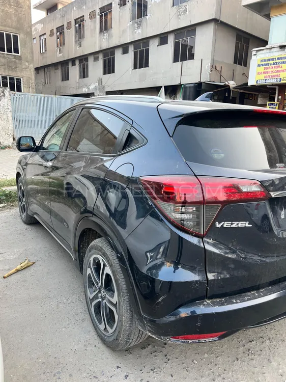 Honda Vezel 2019 for Sale in Islamabad Honda Vezel 2019 for Sale in Islamabad Image-4