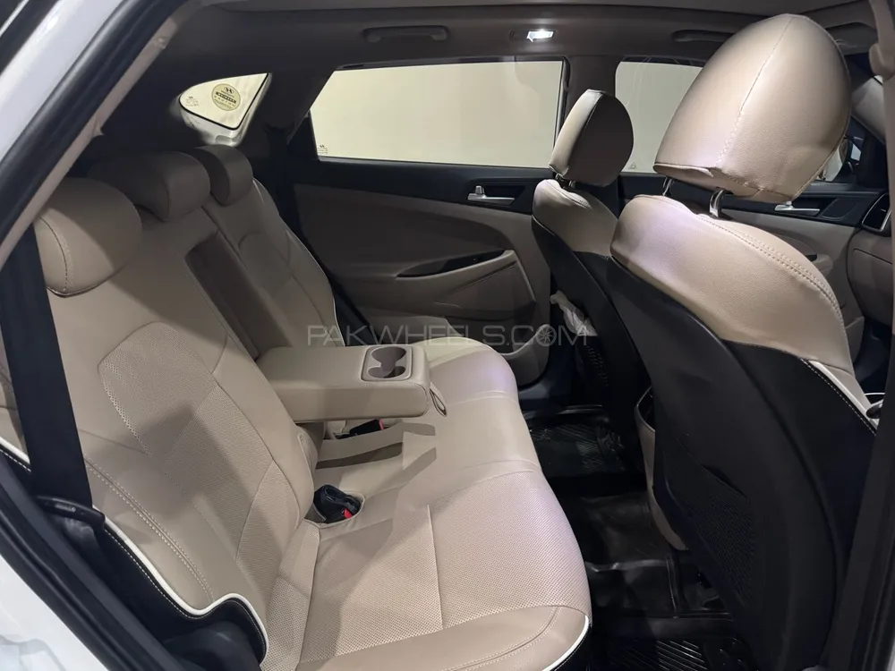 Hyundai Tucson 2023 for Sale in Lahore Hyundai Tucson 2023 for Sale in Lahore Image-10