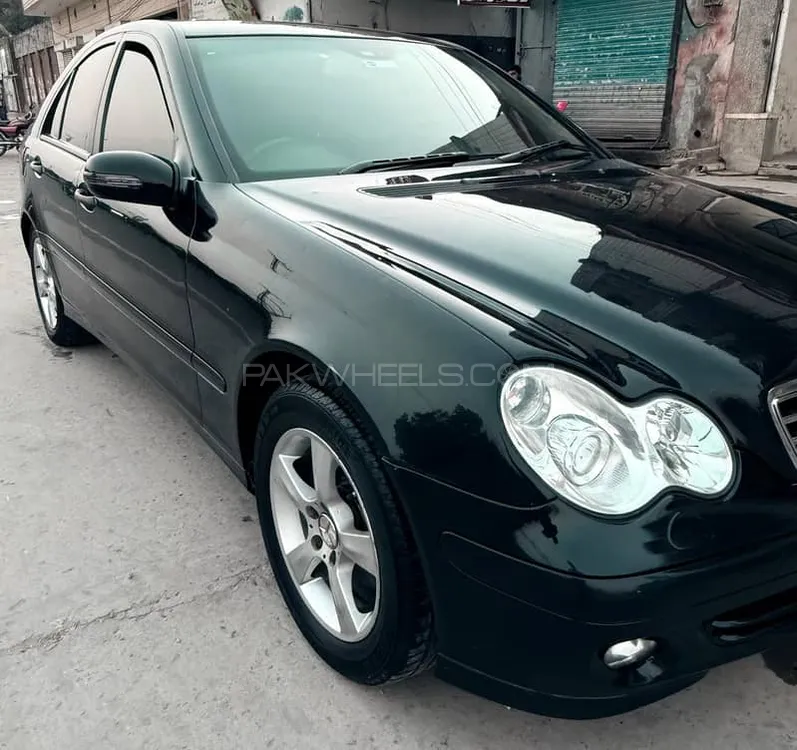 Mercedes Benz C Class 2005 for Sale in Lahore Mercedes Benz C Class 2005 for Sale in Lahore Image-6