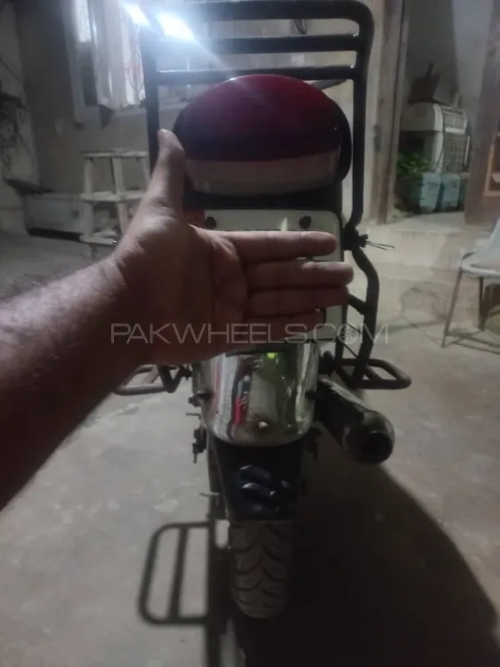 سوزوکی GS 150 2011 for Sale سوزوکی GS 150 2011 for Sale Image-3