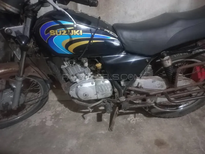 سوزوکی GS 150 2011 for Sale سوزوکی GS 150 2011 for Sale Image-4