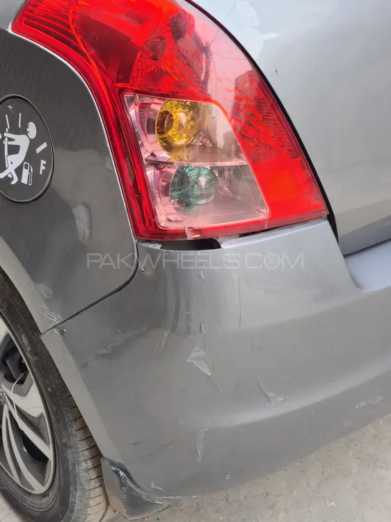 Suzuki Swift 2011 for Sale in Faisalabad Suzuki Swift 2011 for Sale in Faisalabad Image-7