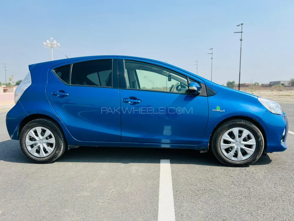 Toyota Aqua 2012 for Sale in Lahore Image-1