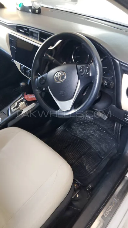 Toyota Corolla 2018 for Sale in Sialkot Toyota Corolla 2018 for Sale in Sialkot Image-1