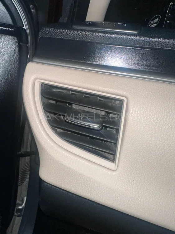 Toyota Corolla 2016 for Sale in Bhakkar Toyota Corolla 2016 for Sale in Bhakkar Image-9