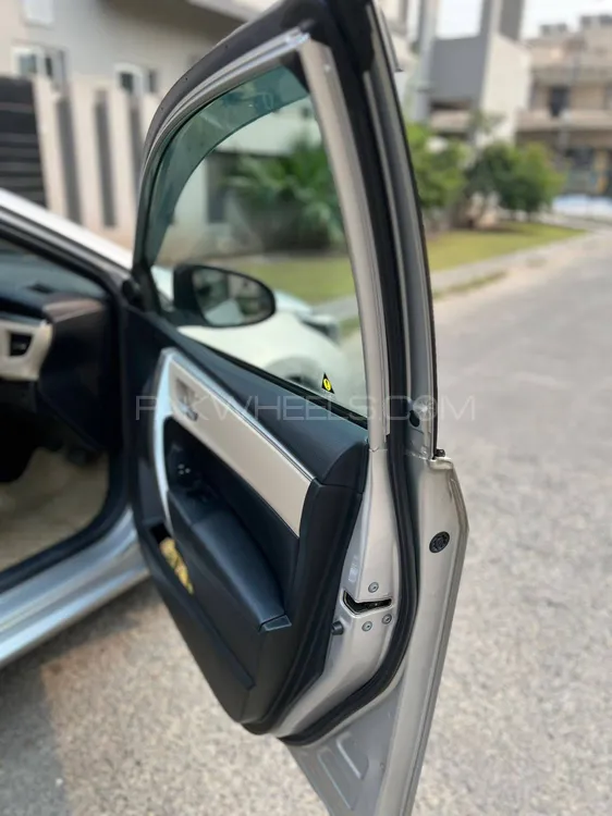 ٹویوٹا کرولا 2016 for Sale in لاہور ٹویوٹا کرولا 2016 for Sale in لاہور Image-11