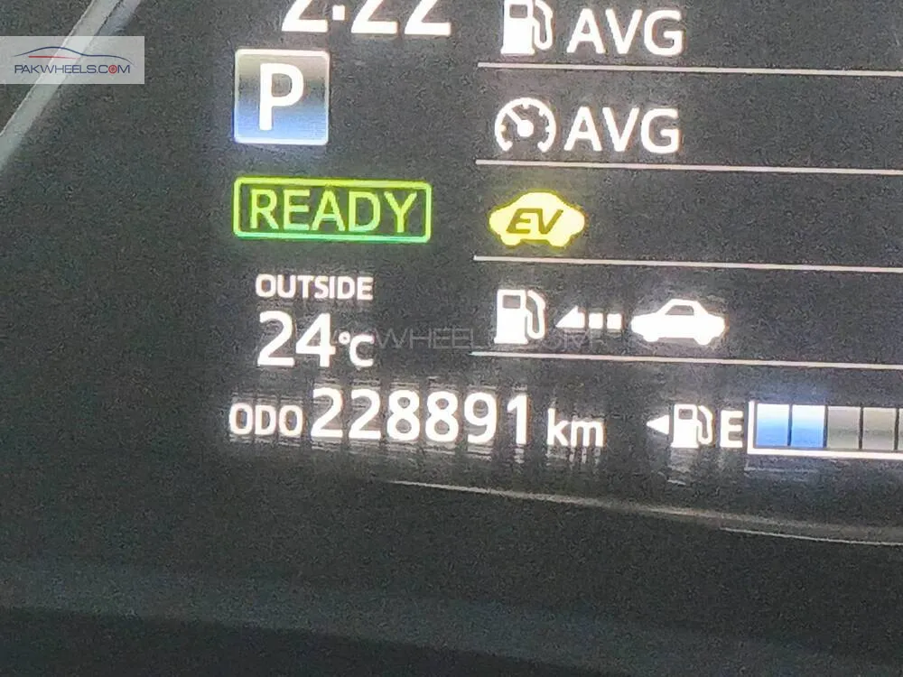 Toyota Corolla Fielder 2014 for Sale in Lahore Toyota Corolla Fielder 2014 for Sale in Lahore Image-9