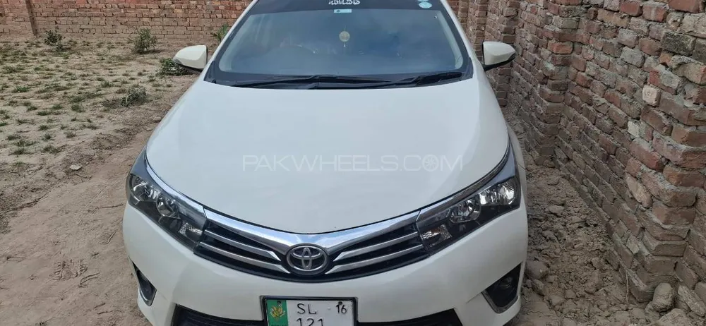 Toyota Corolla 2015 for Sale in Pak pattan sharif Image-1