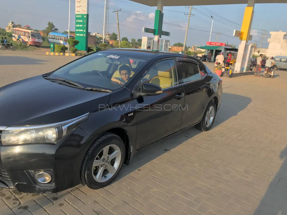 Toyota Corolla 2016 for Sale in Sialkot Image-1