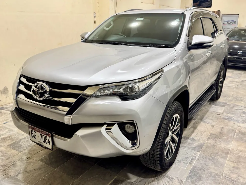 Toyota Fortuner 2018 for Sale in Karachi Toyota Fortuner 2018 for Sale in Karachi Image-2