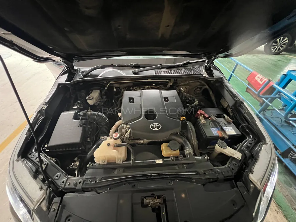 Toyota Fortuner 2018 for Sale in Lahore Toyota Fortuner 2018 for Sale in Lahore Image-4