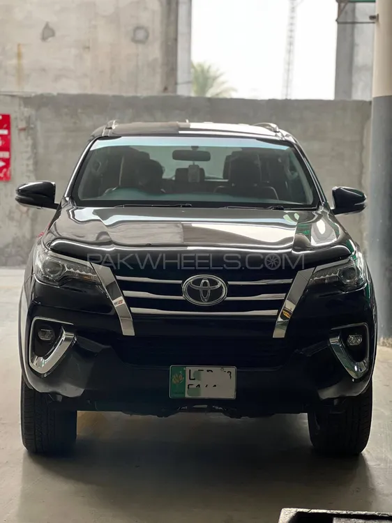 Toyota Fortuner 2018 for Sale in Lahore Toyota Fortuner 2018 for Sale in Lahore Image-3