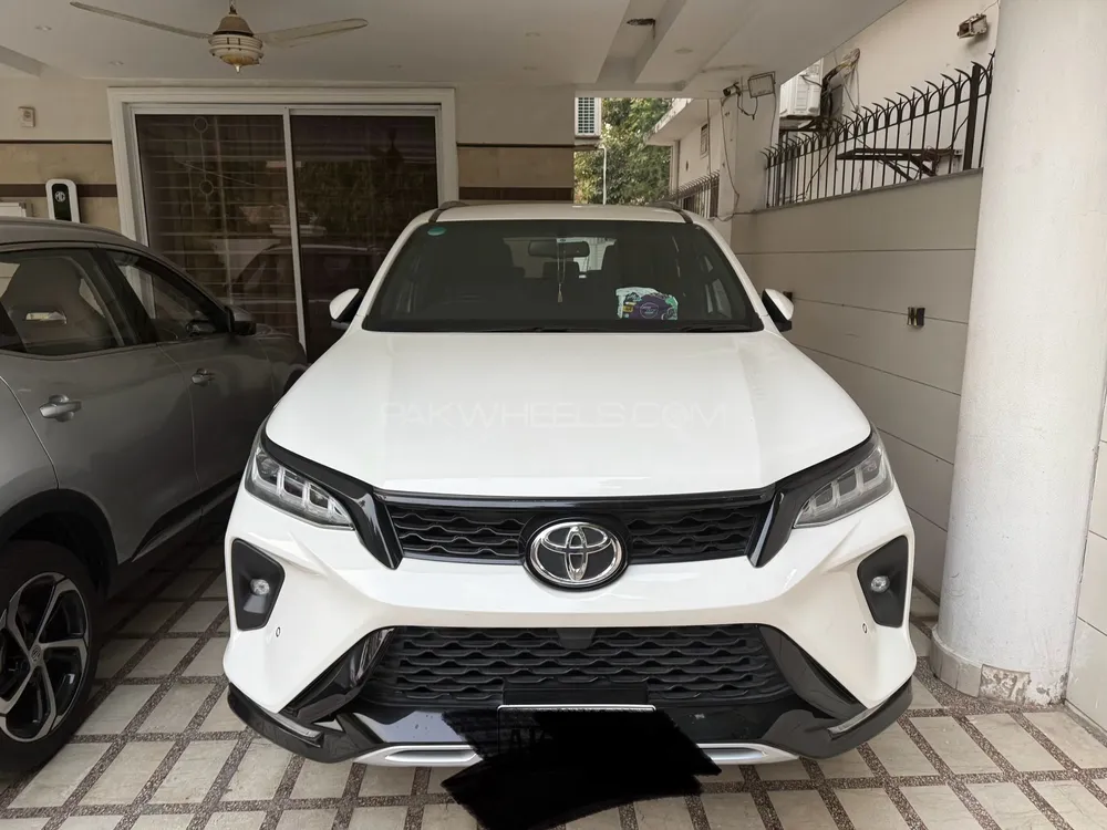 Toyota Fortuner 2022 for Sale in Lahore Toyota Fortuner 2022 for Sale in Lahore Image-2
