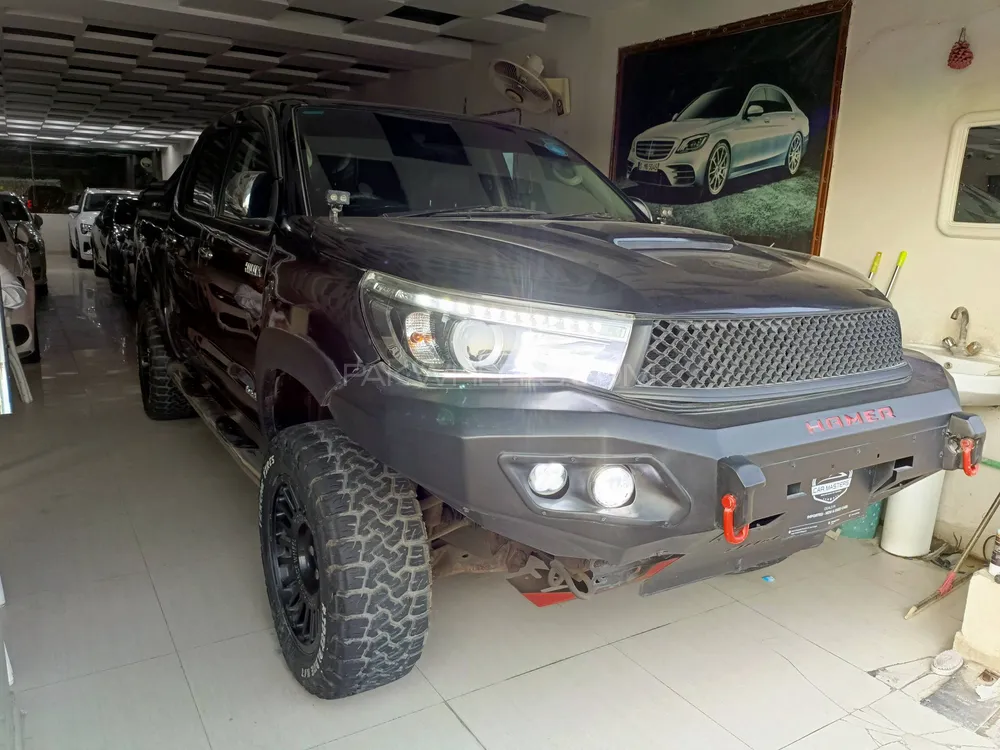 Toyota Hilux 2014 for Sale in Islamabad Toyota Hilux 2014 for Sale in Islamabad Image-2