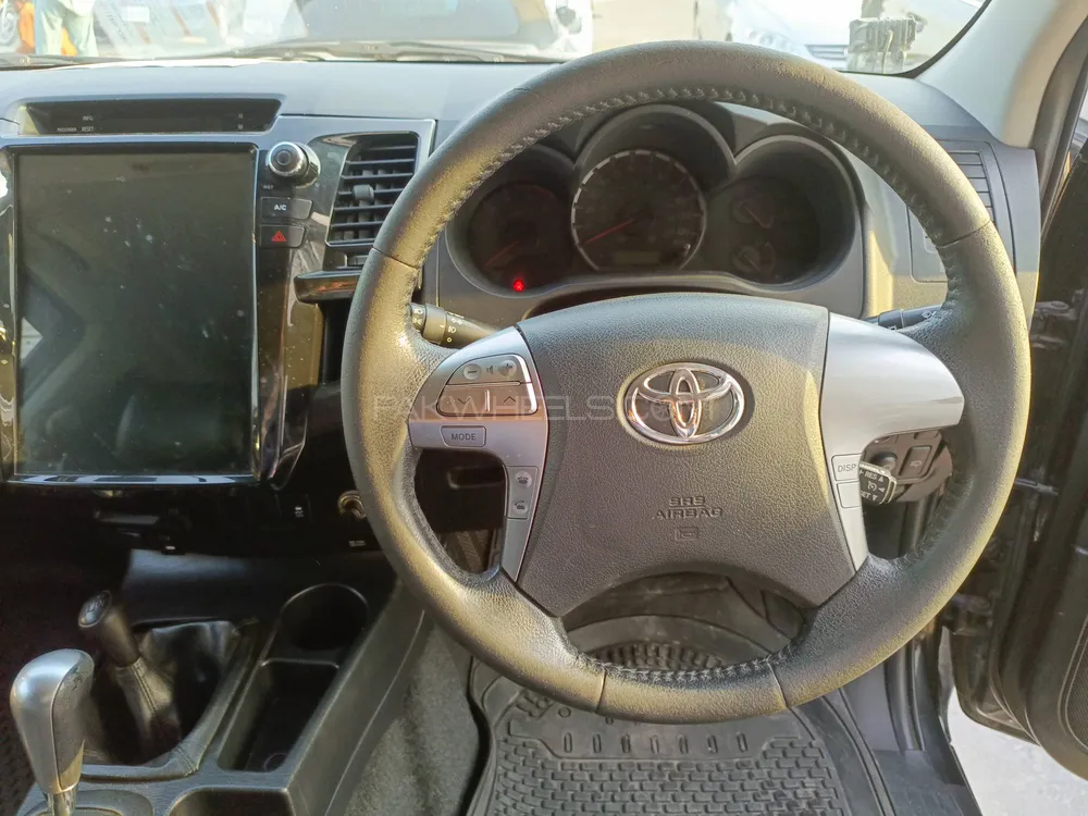 Toyota Hilux 2014 for Sale in Islamabad Toyota Hilux 2014 for Sale in Islamabad Image-7
