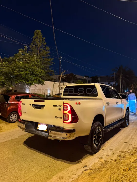 Toyota Hilux 2022 for Sale in Karachi Toyota Hilux 2022 for Sale in Karachi Image-6