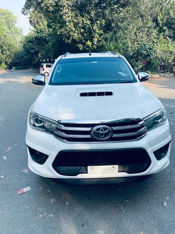Toyota Hilux 2017 for Sale in Faisalabad Toyota Hilux 2017 for Sale in Faisalabad Image-2