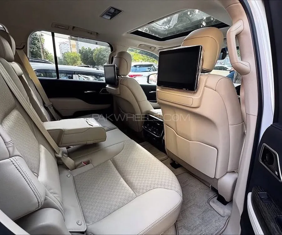 Toyota Land Cruiser 2021 for Sale in Karachi Toyota Land Cruiser 2021 for Sale in Karachi Image-5
