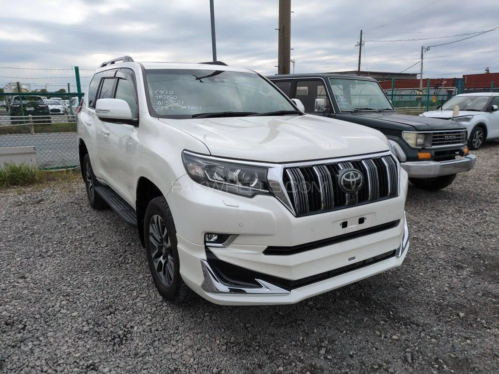 Toyota Prado 2023 for Sale in Karachi Image-1