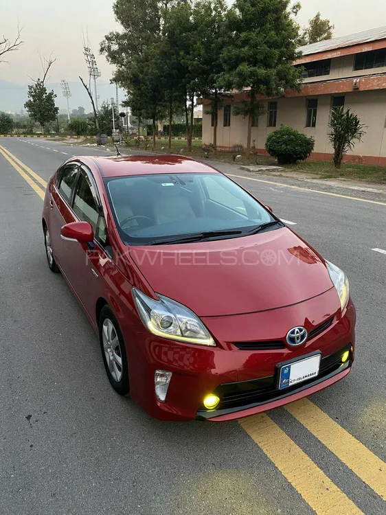 Toyota Prius 2013 for Sale in Islamabad Toyota Prius 2013 for Sale in Islamabad Image-3