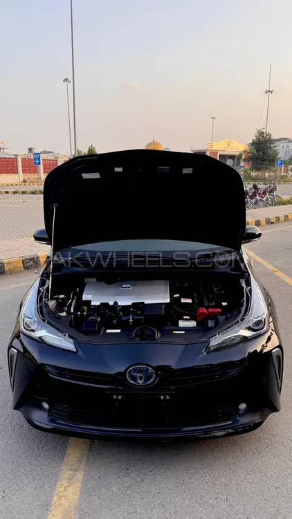 Toyota Prius 2021 for Sale in Lahore Toyota Prius 2021 for Sale in Lahore Image-4
