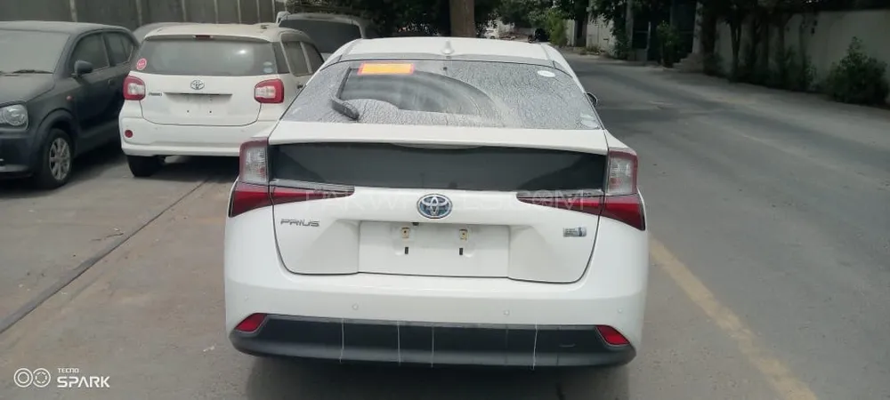 Toyota Prius 2020 for Sale in Arifwala Toyota Prius 2020 for Sale in Arifwala Image-15