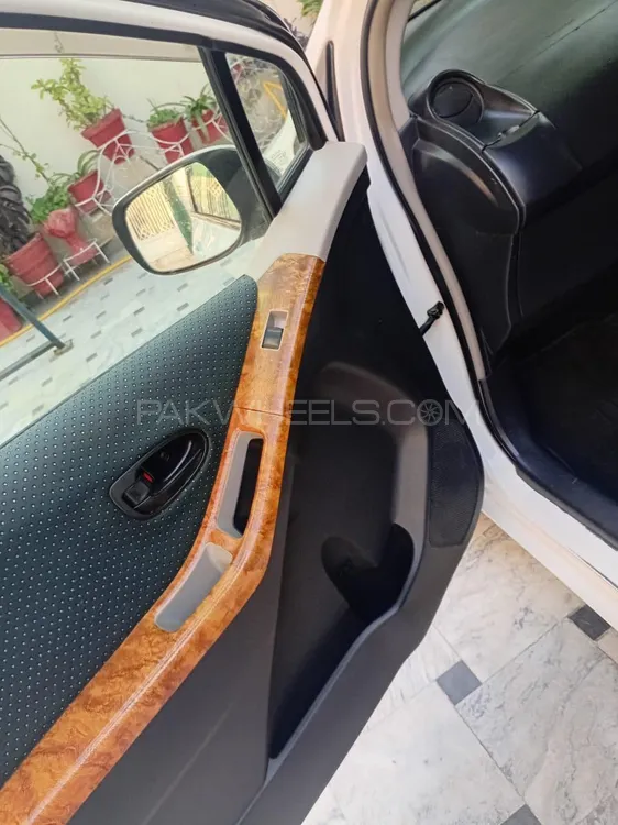 Toyota Vitz 2005 for Sale in Wah cantt Toyota Vitz 2005 for Sale in Wah cantt Image-10