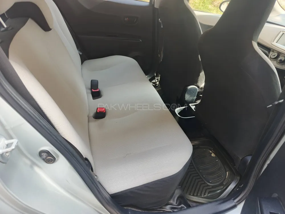 Toyota Vitz 2012 for Sale in Wah cantt Toyota Vitz 2012 for Sale in Wah cantt Image-7