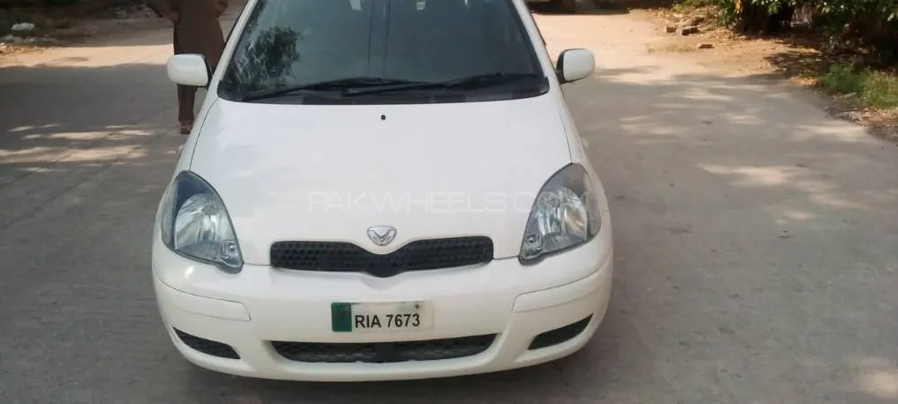 Toyota Vitz 2004 for Sale in Rawalpindi Image-1