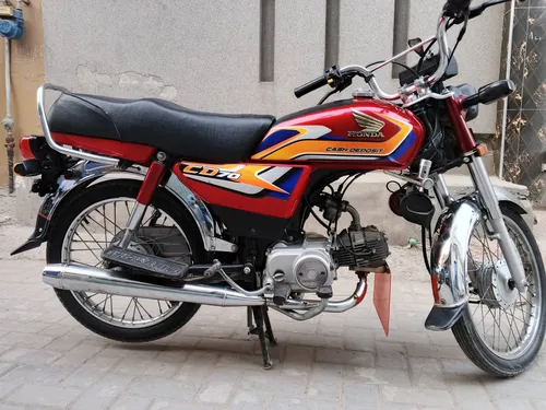 Honda CD 70 2024