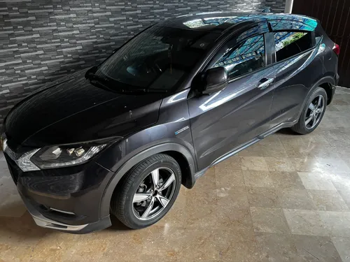 Honda Vezel Hybrid X L Package 2015