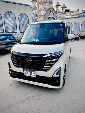 Nissan Roox S Hybrid 2023