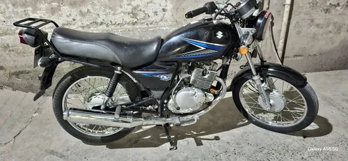 Suzuki GS 150 2023