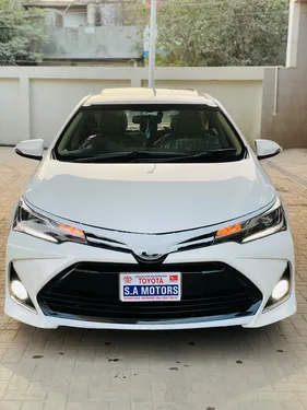 Toyota Corolla Altis Grande CVT-i 1.8 2020