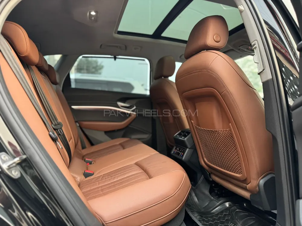 Audi e-tron 2020 for Sale in Lahore Audi e-tron 2020 for Sale in Lahore Image-6
