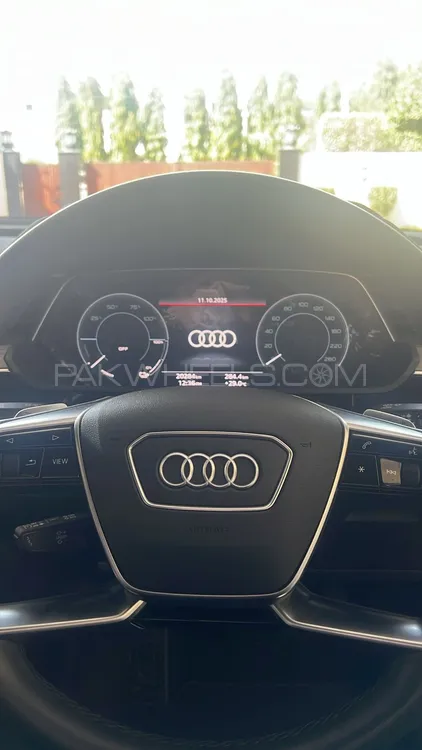 Audi e-tron 2022 for Sale in Lahore Audi e-tron 2022 for Sale in Lahore Image-4