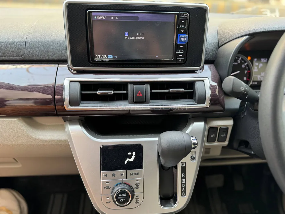 Daihatsu Cast 2022 for Sale in Karachi Daihatsu Cast 2022 for Sale in Karachi Image-5