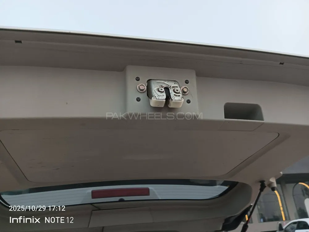 Daihatsu Move 2015 for Sale in Peshawar Daihatsu Move 2015 for Sale in Peshawar Image-9