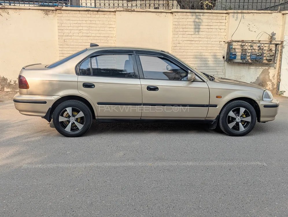 Honda Civic 1998 for Sale in Multan Honda Civic 1998 for Sale in Multan Image-3