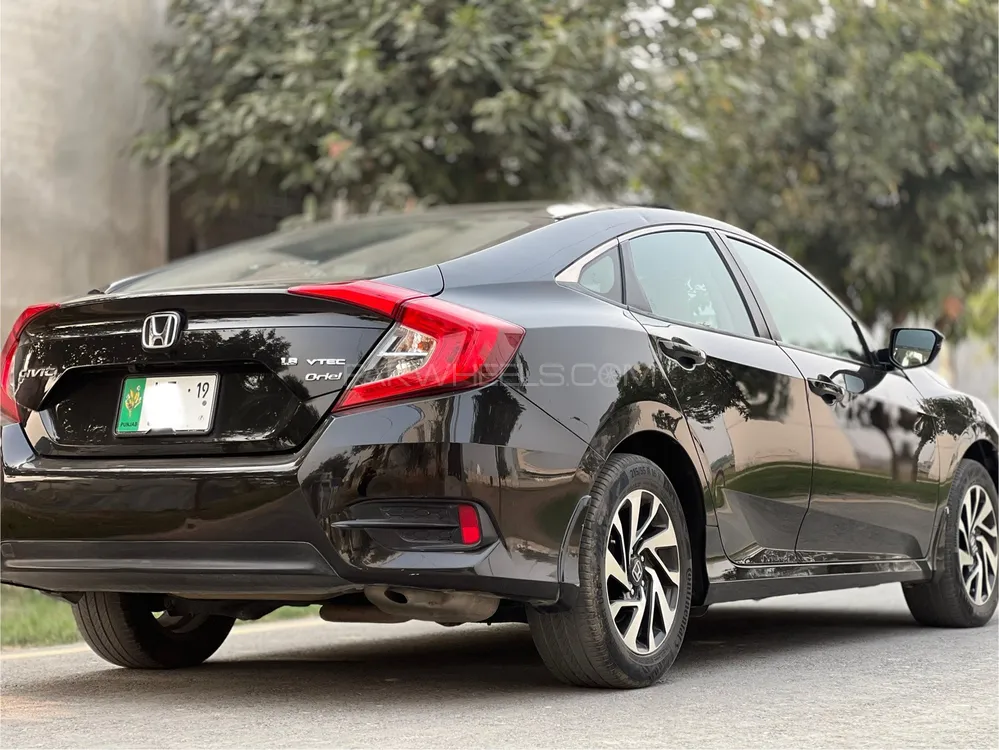 ہونڈا سوک 2018 for Sale in لاہور ہونڈا سوک 2018 for Sale in لاہور Image-5