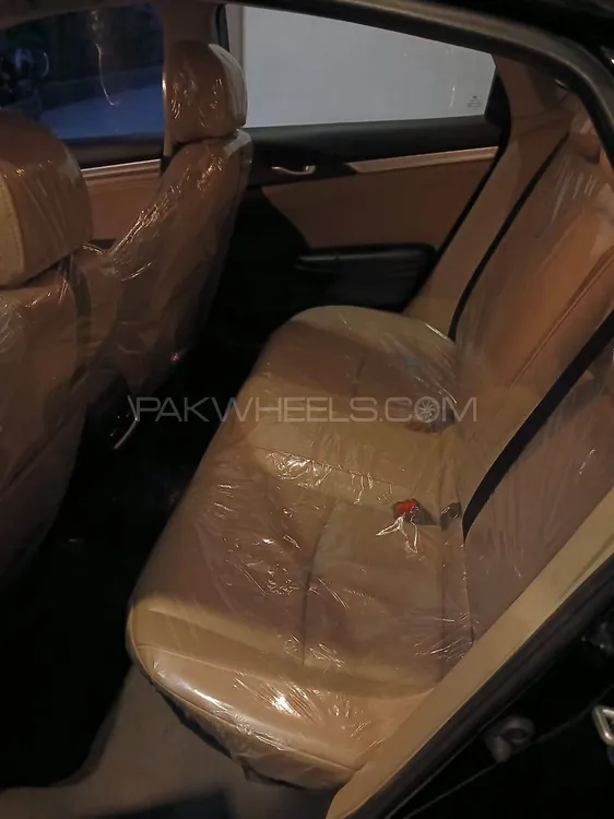 Honda Civic 2021 for Sale in Peshawar Honda Civic 2021 for Sale in Peshawar Image-10
