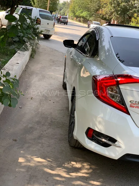 Honda Civic 2021 for Sale in Peshawar Honda Civic 2021 for Sale in Peshawar Image-7