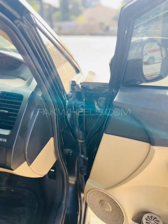 Honda Civic 2006 for Sale in Rawalpindi Honda Civic 2006 for Sale in Rawalpindi Image-16