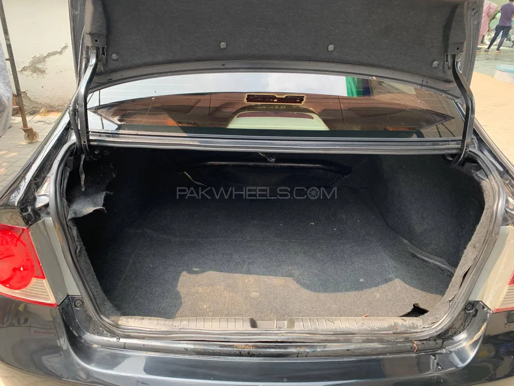 Honda Civic 2011 for Sale in Lahore Honda Civic 2011 for Sale in Lahore Image-8