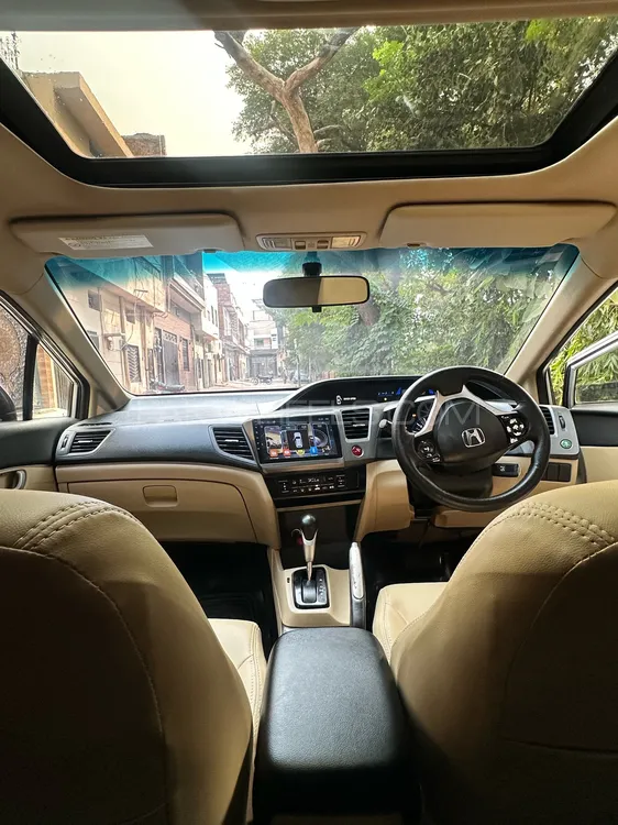 Honda Civic 2013 for Sale in Multan Honda Civic 2013 for Sale in Multan Image-8