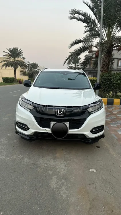 Honda Vezel 2018 for Sale in Sialkot Image-1