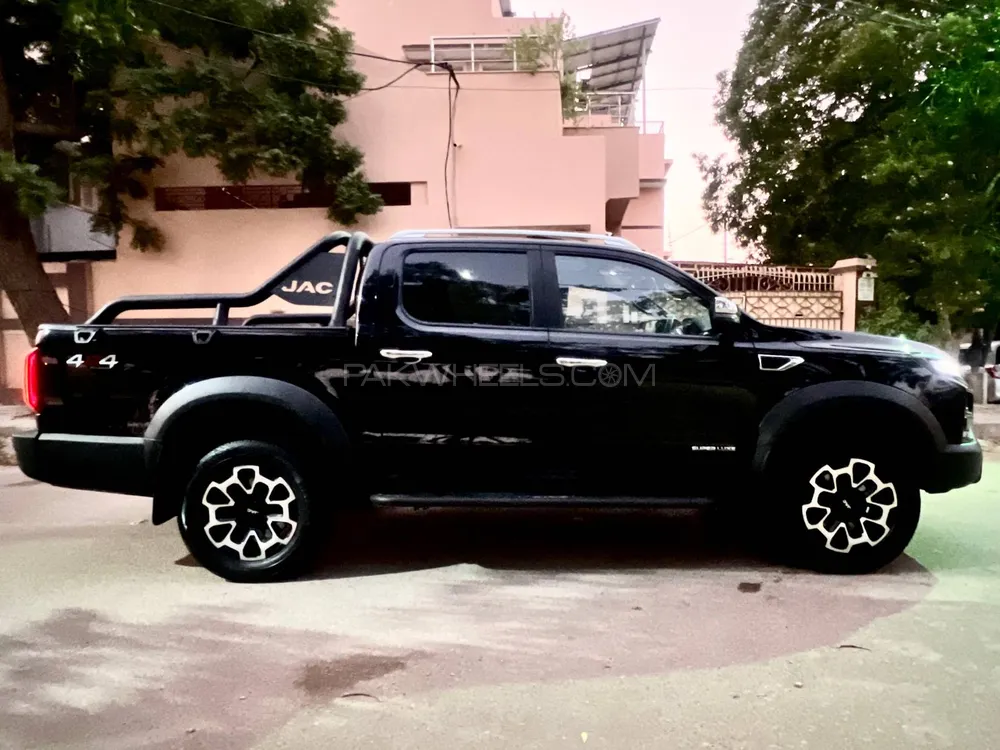 JAC T9 2025 for Sale in Karachi JAC T9 2025 for Sale in Karachi Image-3