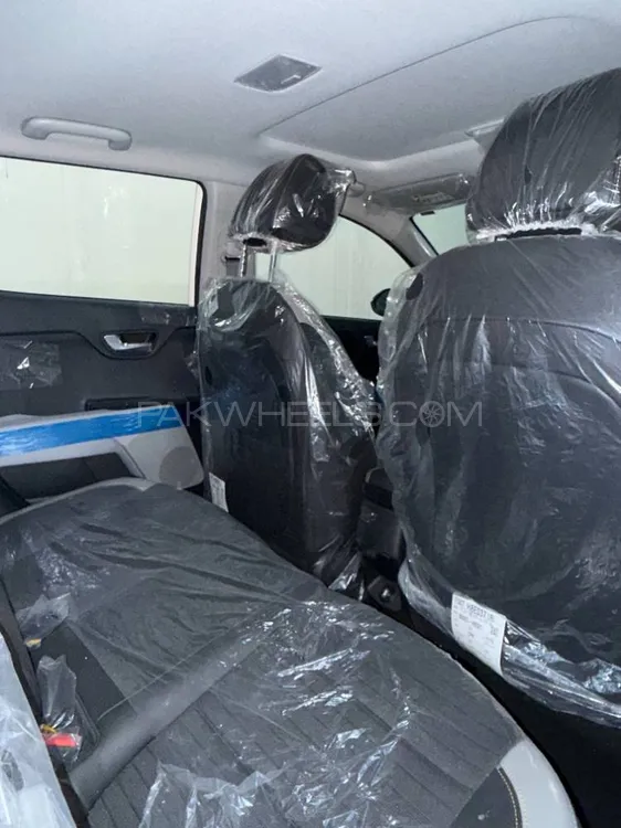 KIA Stonic 2025 for Sale in Lahore KIA Stonic 2025 for Sale in Lahore Image-6