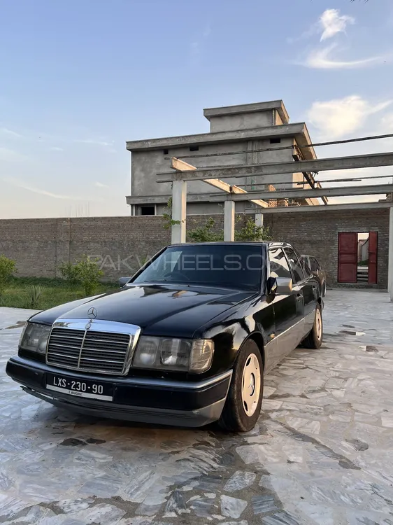 Mercedes Benz E Class 1990 for Sale in Peshawar Mercedes Benz E Class 1990 for Sale in Peshawar Image-1